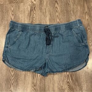 Loft XL drawstring chambray shorts